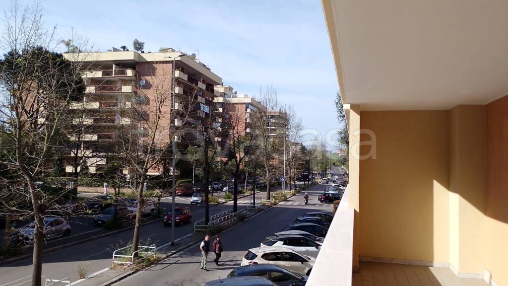 appartamento in vendita a Roma in zona Torrino