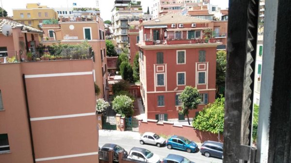appartamento in vendita a Roma in zona Trastevere