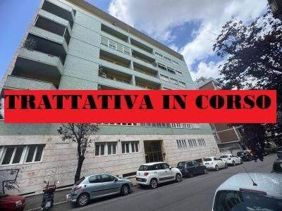 appartamento in vendita a Roma in zona Ostiense