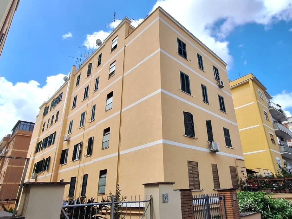 appartamento in vendita a Roma in zona Prenestino-Centocelle