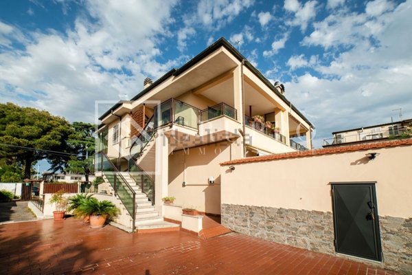 appartamento in vendita a Roma in zona Acilia