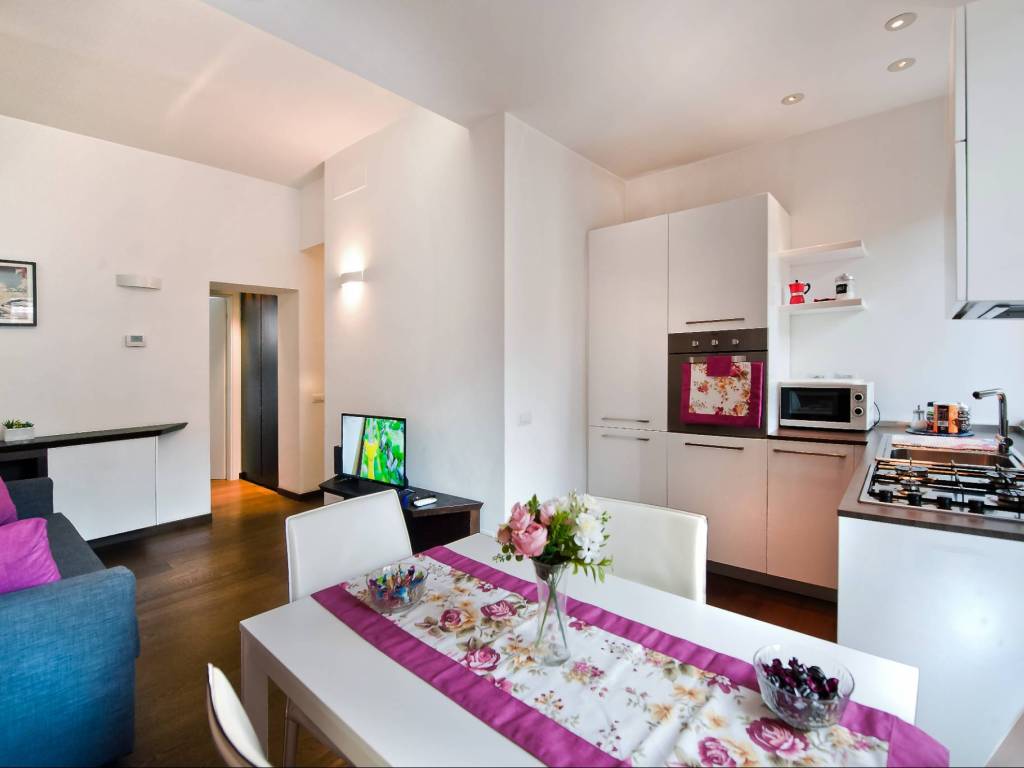negozio in vendita a Roma in zona Appio Latino