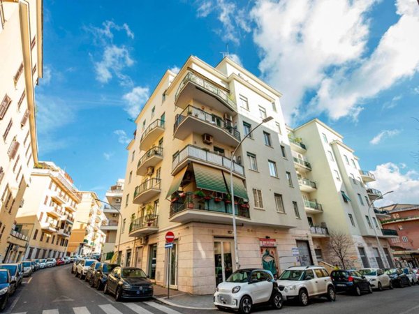 appartamento in vendita a Roma in zona Gianicolense