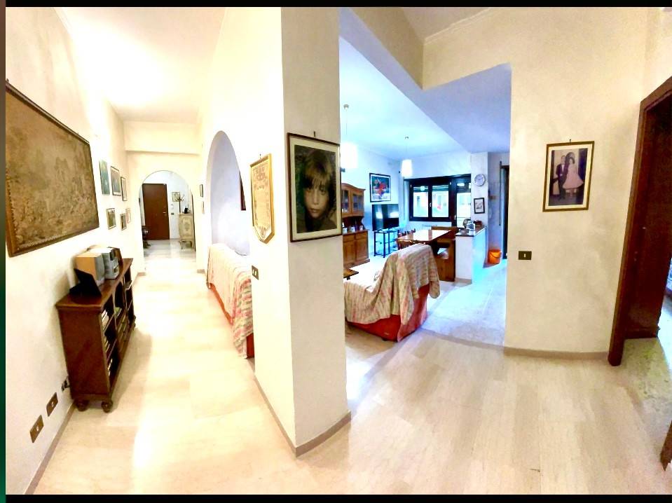 appartamento in vendita a Roma in zona Gianicolense