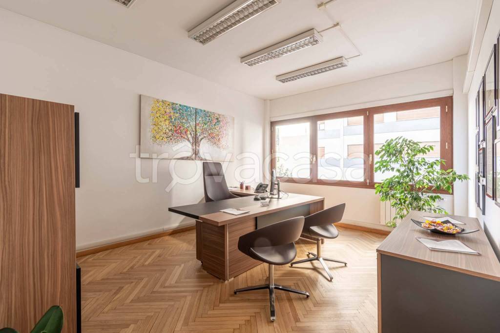 appartamento in vendita a Roma in zona Ostiense