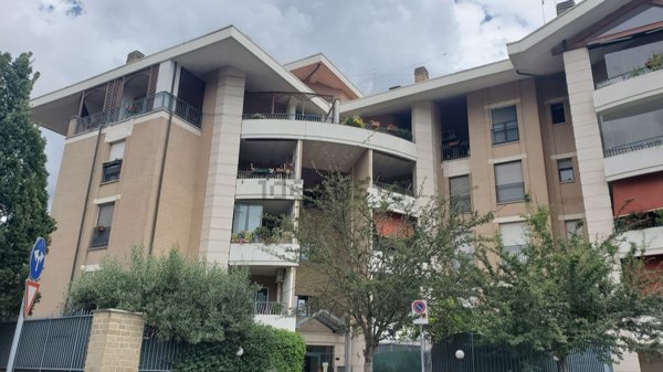 appartamento in vendita a Roma in zona Appio Claudio