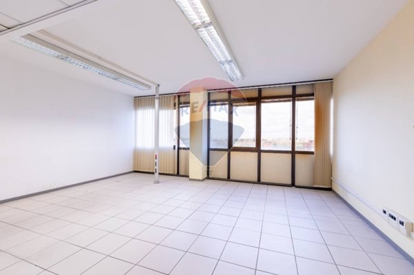 ufficio in vendita a Roma in zona EUR