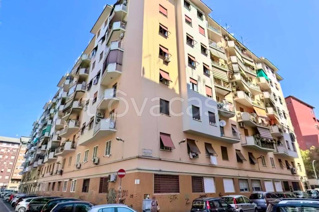 appartamento in vendita a Roma in zona Don Bosco