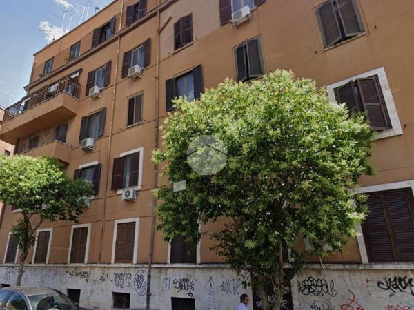 appartamento in vendita a Roma in zona Ostiense