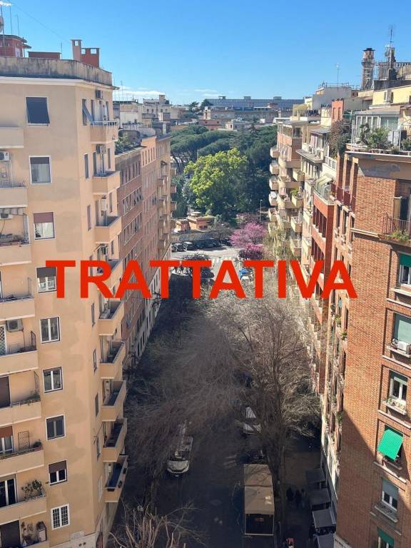 appartamento in vendita a Roma in zona Nomentano