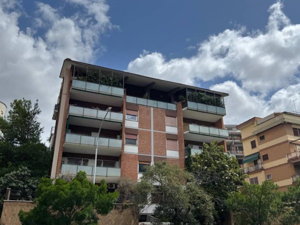 appartamento in vendita a Roma in zona San Saba - Ripa