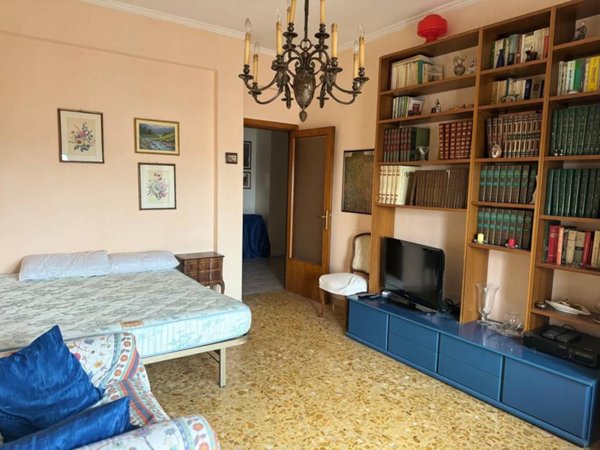 appartamento in vendita a Roma in zona Prenestino-Centocelle