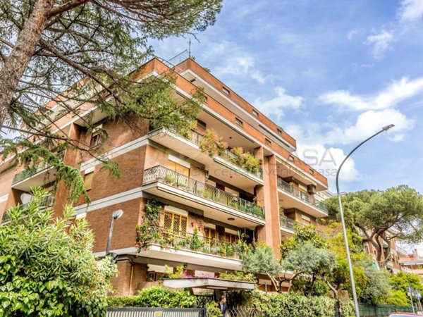 appartamento in vendita a Roma in zona Appio Claudio