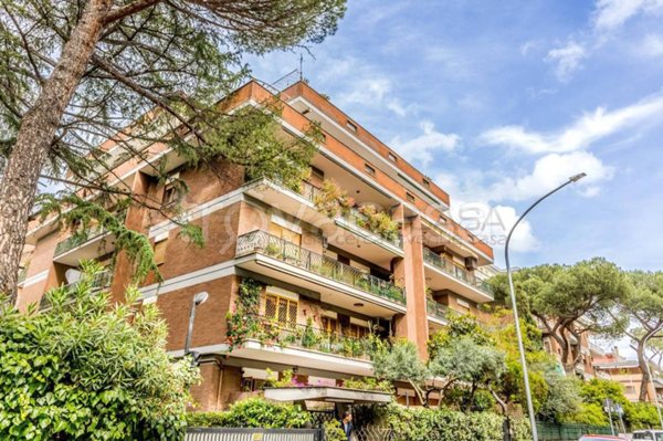 appartamento in vendita a Roma in zona Appio Claudio