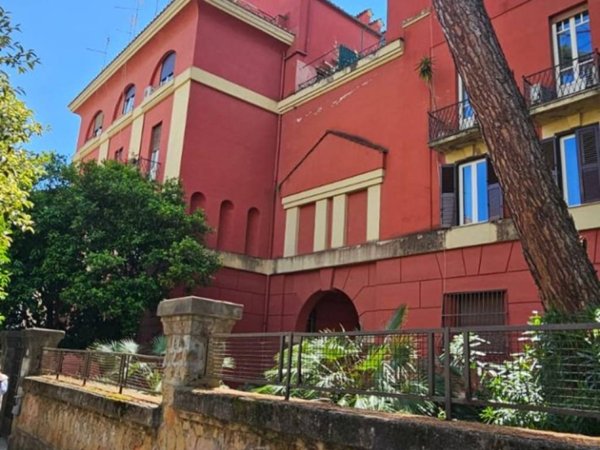appartamento in vendita a Roma in zona Gianicolense