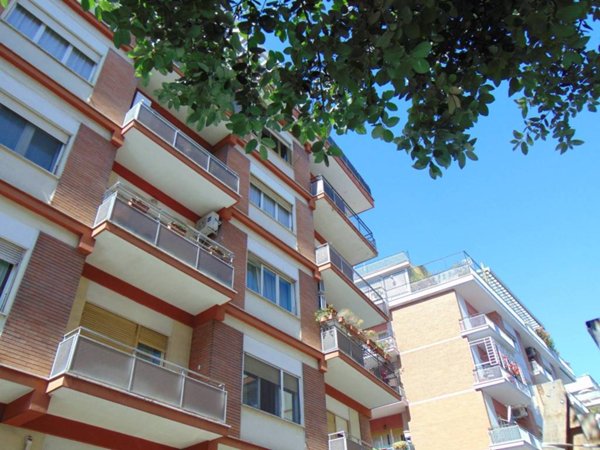 appartamento in vendita a Roma in zona Nomentano