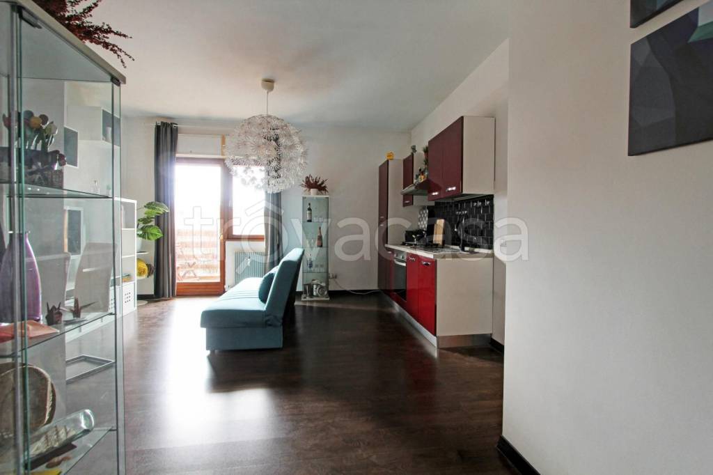 appartamento in vendita a Roma in zona Spinaceto