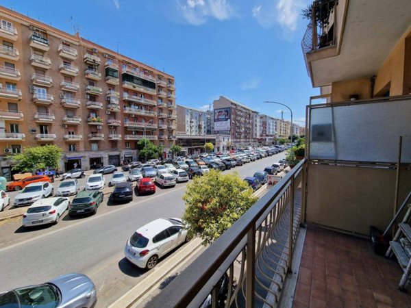 appartamento in vendita a Roma in zona Cinecittà
