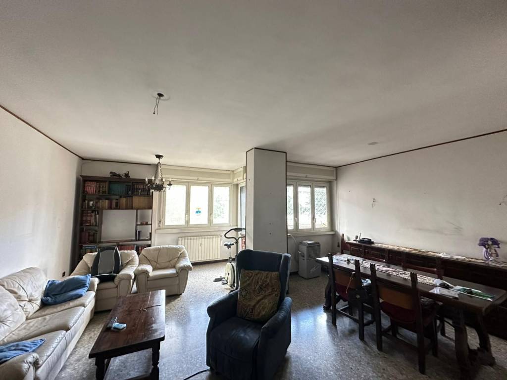 appartamento in vendita a Roma in zona Spinaceto