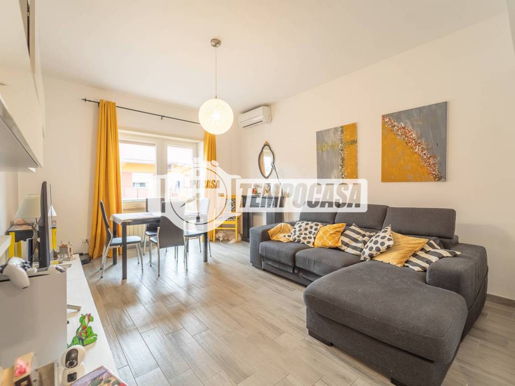 appartamento in vendita a Roma in zona Tuscolano