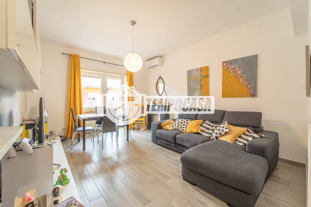 appartamento in vendita a Roma in zona Tuscolano