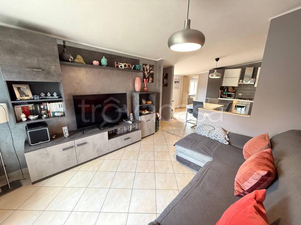 appartamento in vendita a Roma in zona Prenestino-Centocelle