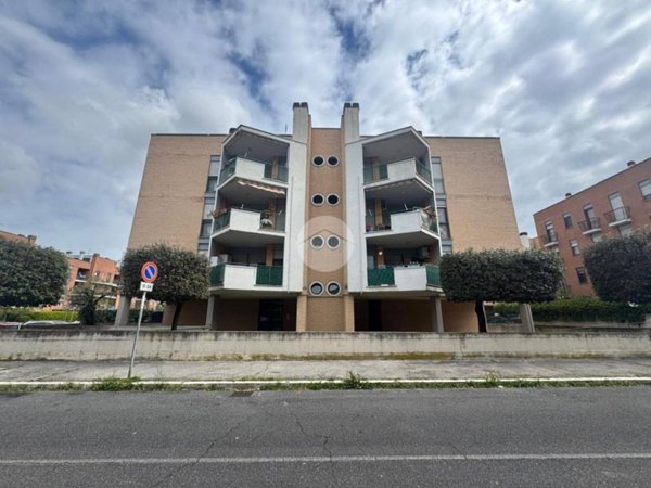 appartamento in vendita a Roma in zona Romanina