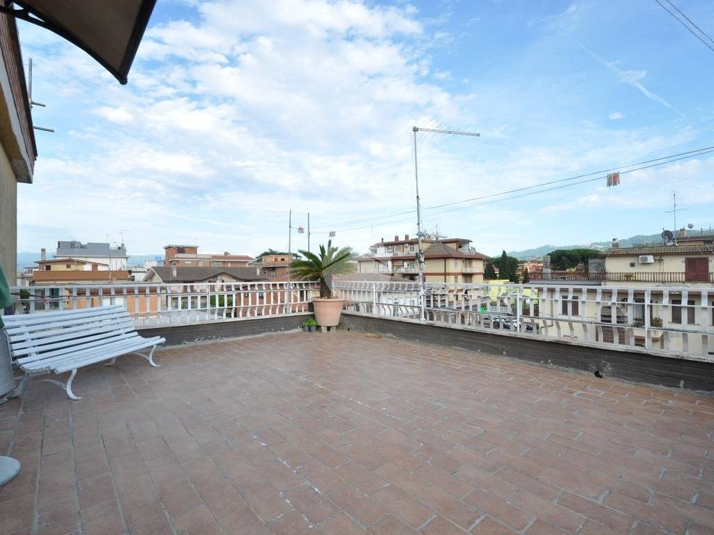 appartamento in vendita a Roma in zona Finocchio