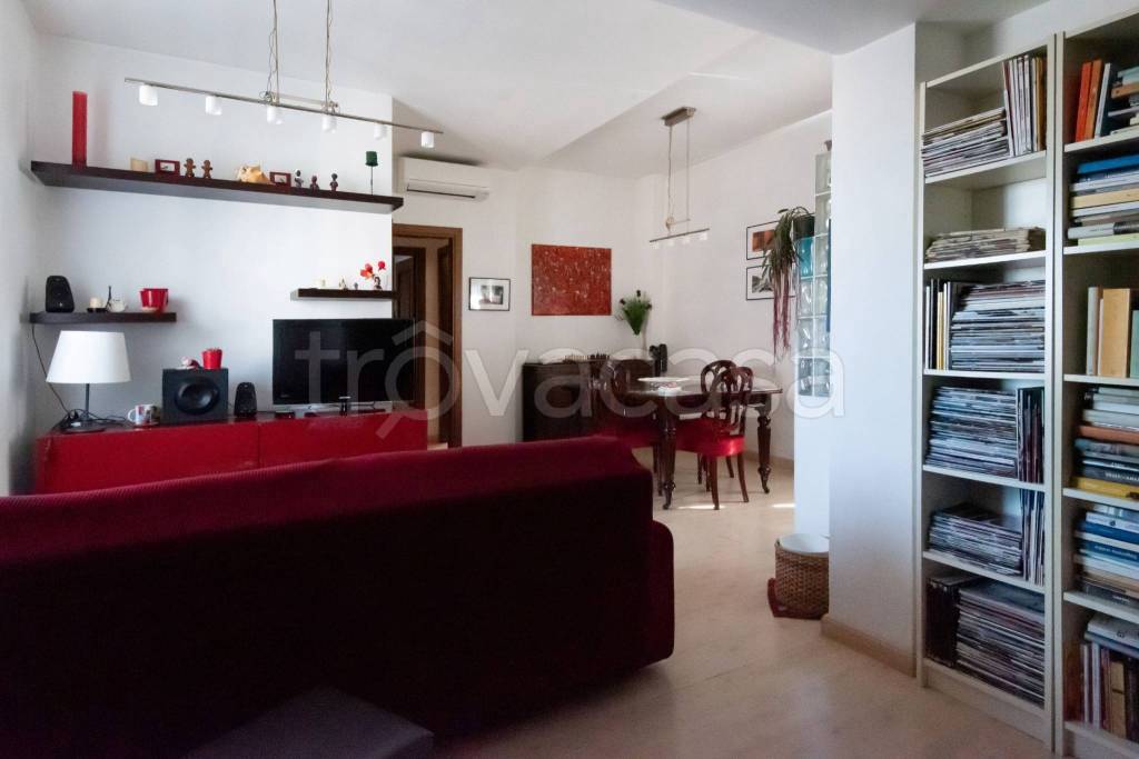appartamento in vendita a Roma in zona Prenestino-Labicano
