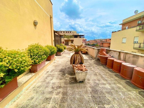 appartamento in vendita a Roma in zona Appio Claudio