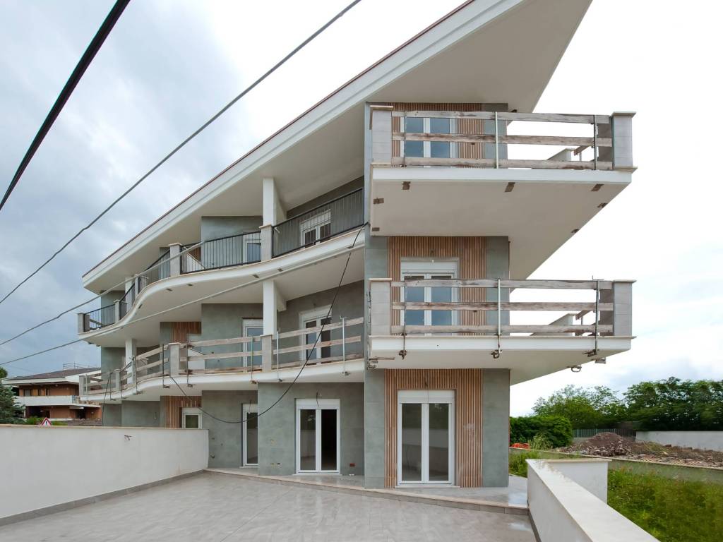 appartamento in vendita a Roma in zona Appio Claudio