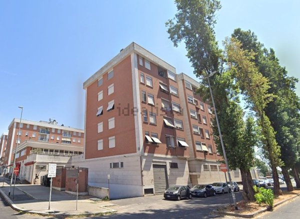 appartamento in vendita a Roma in zona San Basilio