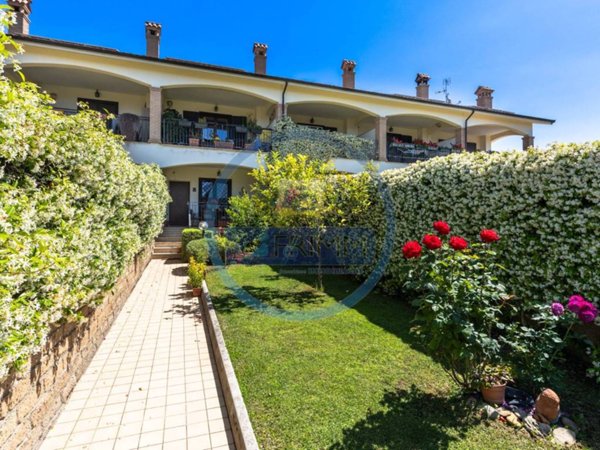 casa indipendente in vendita a Roma in zona Tor de' Cenci