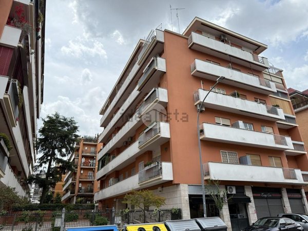appartamento in vendita a Roma in zona Collatino