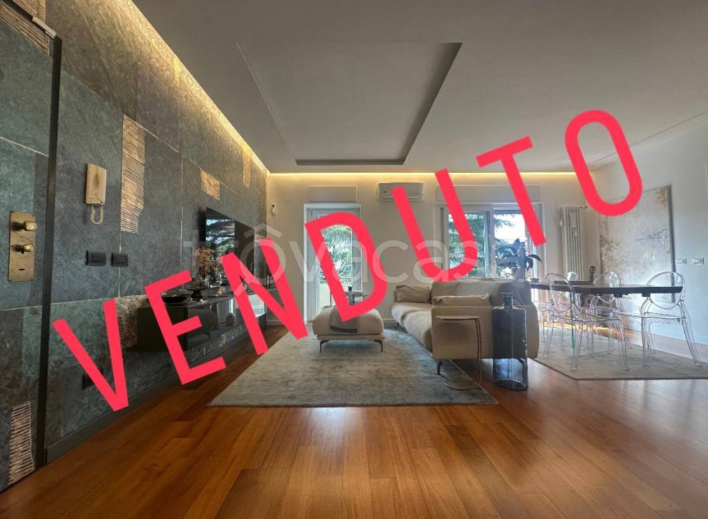 appartamento in vendita a Roma in zona Torrino