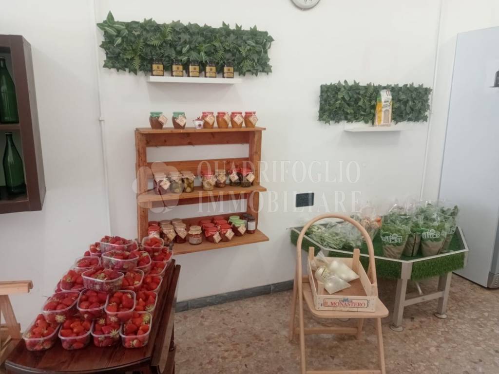 negozio in vendita a Roma in zona Pietralata