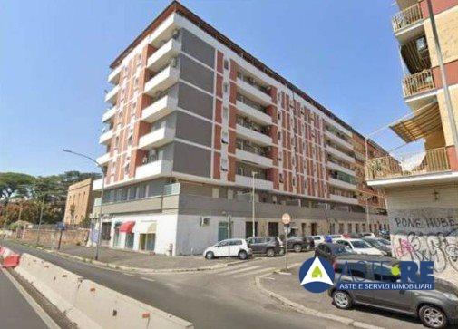 appartamento in vendita a Roma in zona Prenestino-Labicano