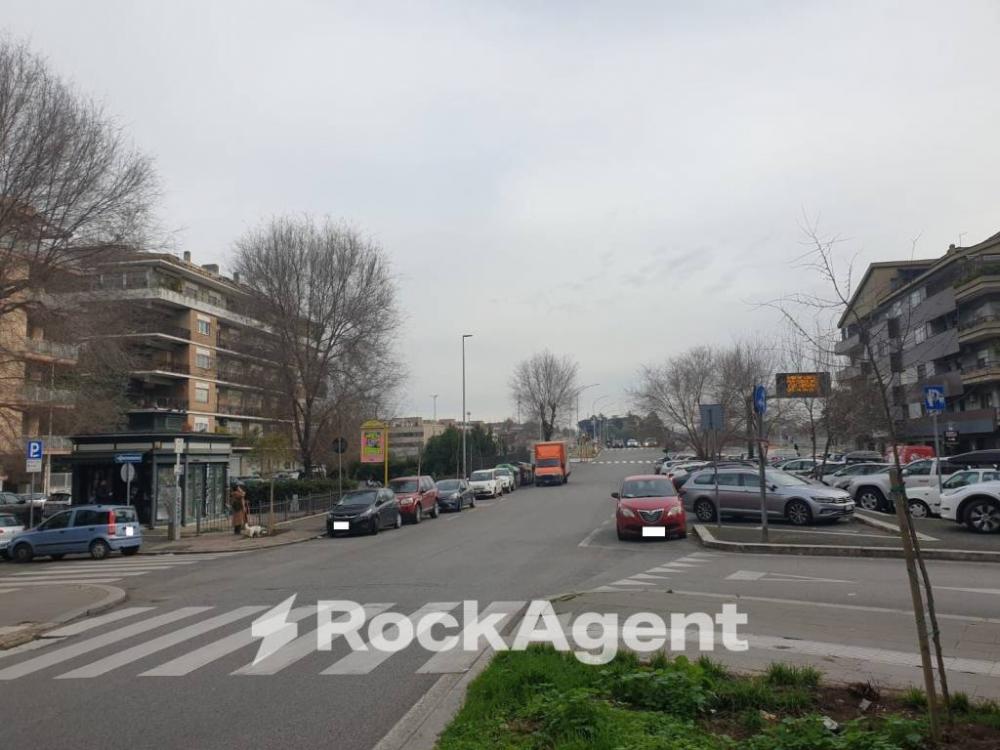 negozio in vendita a Roma