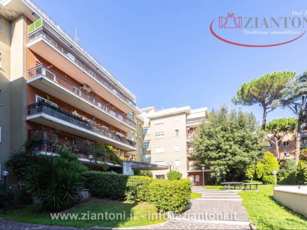 appartamento in vendita a Roma in zona Monte Sacro/Talenti