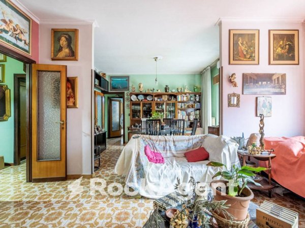appartamento in vendita a Roma in zona Ardeatino