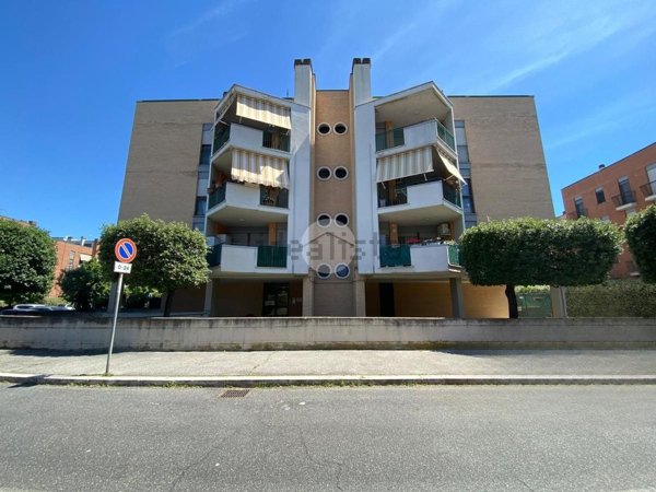 appartamento in vendita a Roma in zona Tor Vergata/Torrenova