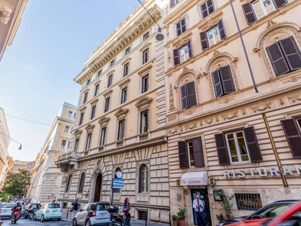 appartamento in vendita a Roma in zona Ludovisi/Sallustiano