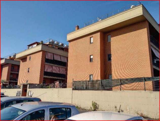 appartamento in vendita a Roma in zona Lunghezza