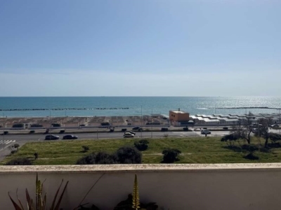 appartamento in vendita a Roma in zona Ostia
