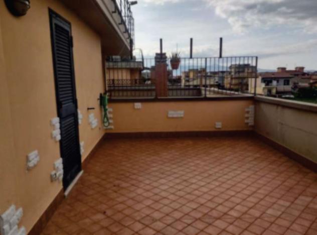 appartamento in vendita a Roma in zona Lunghezza