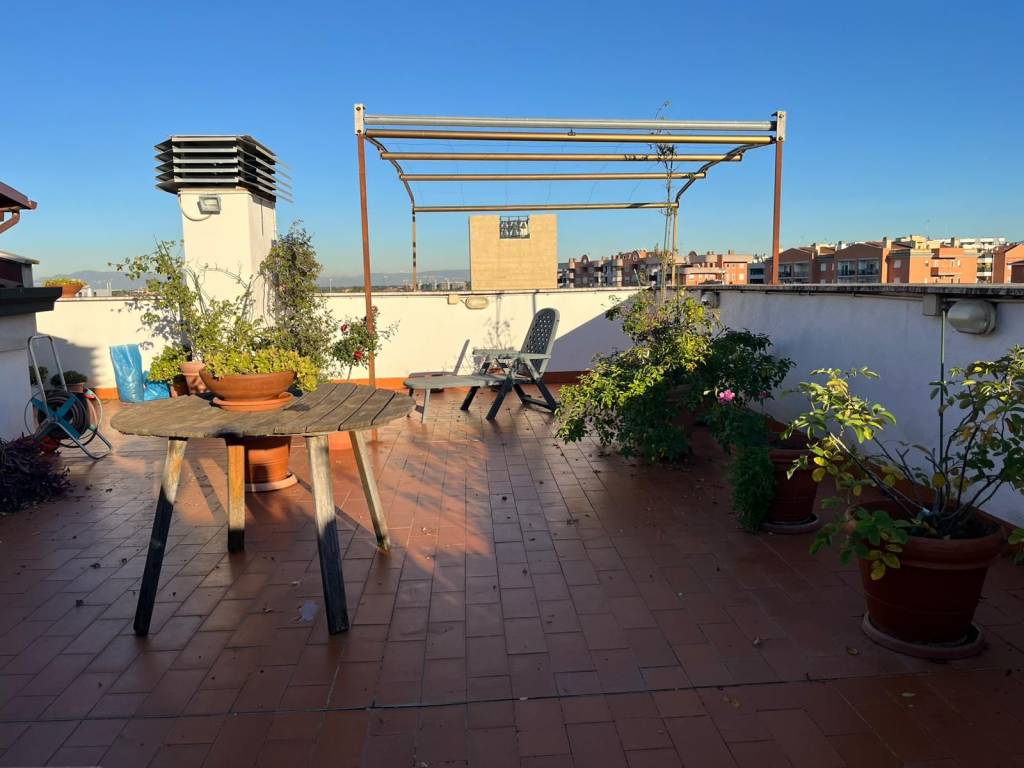 appartamento in vendita a Roma in zona Castel di Leva