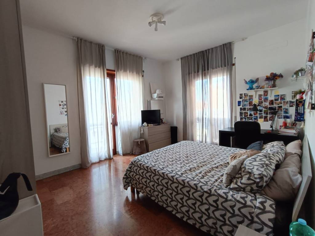 appartamento in vendita a Roma in zona Ostiense