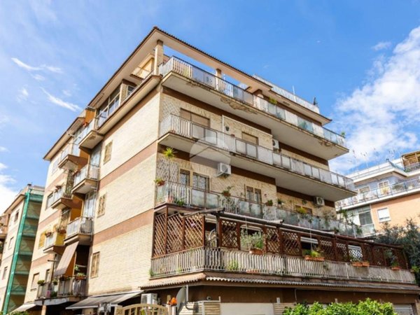 appartamento in vendita a Roma in zona Torrevecchia