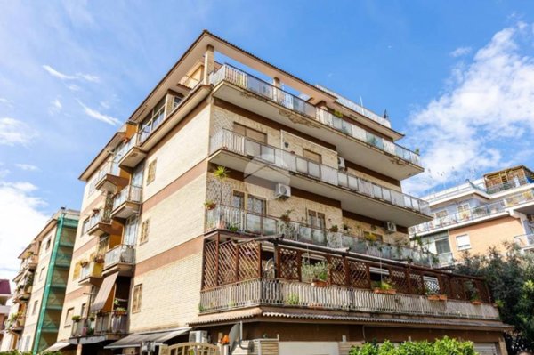 appartamento in vendita a Roma in zona Torrevecchia