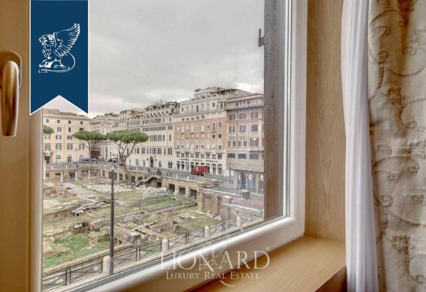 appartamento in vendita a Roma in zona Parione/Sant'Eustachio